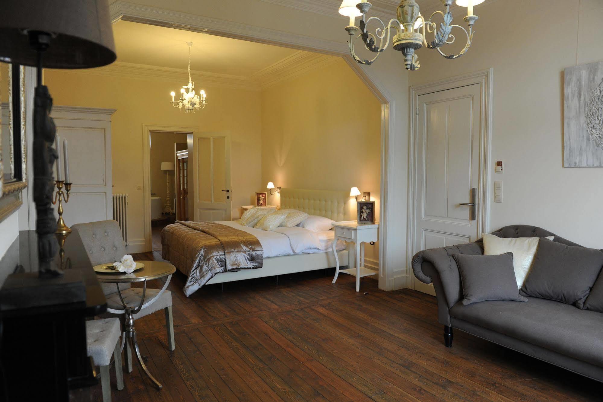 Charmehotel Villa Saporis Hasselt Extérieur photo