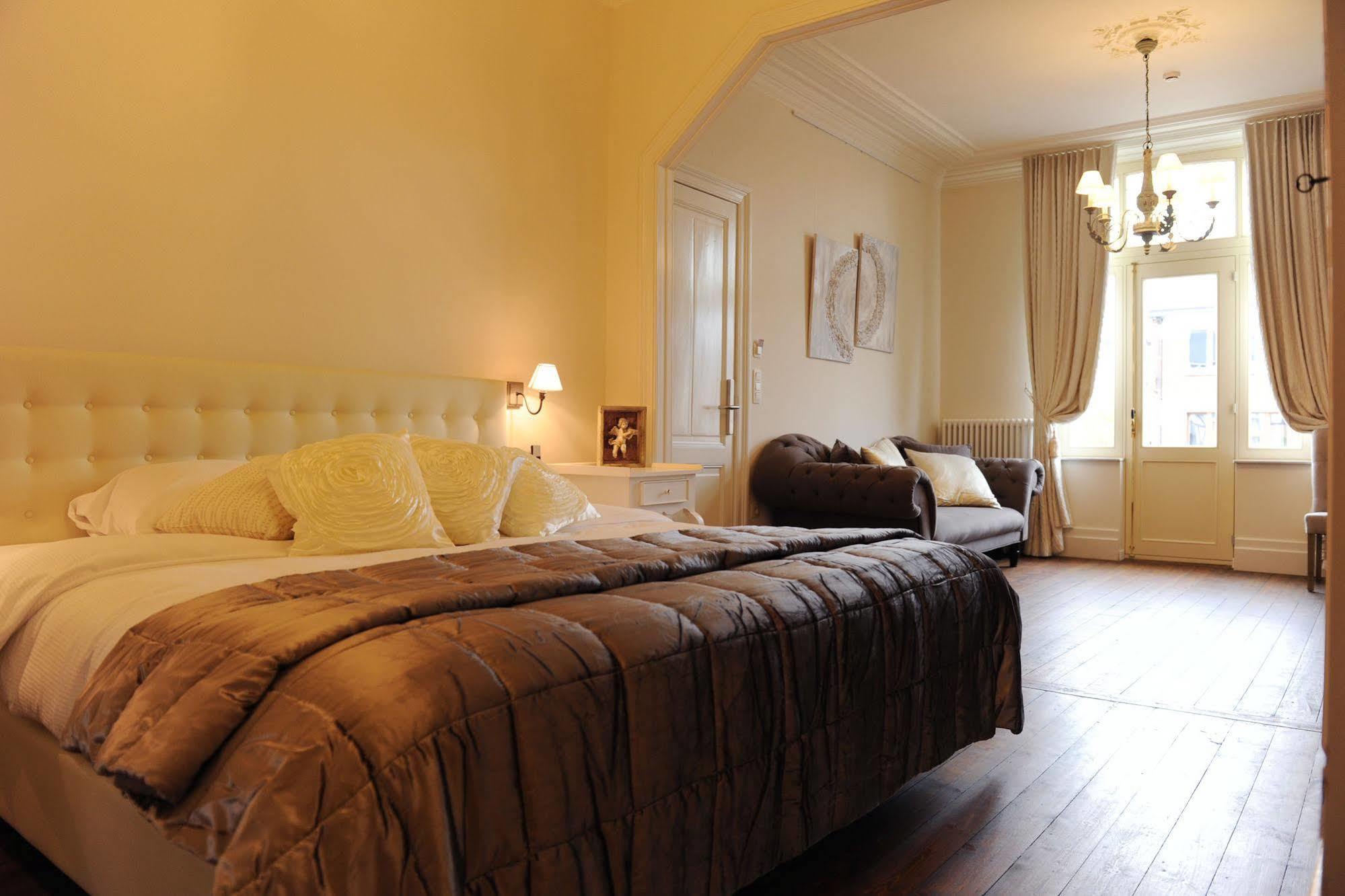 Charmehotel Villa Saporis Hasselt Extérieur photo